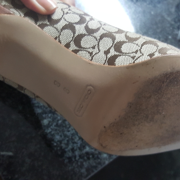 Coach high heel pumps - Picture 3 of 4